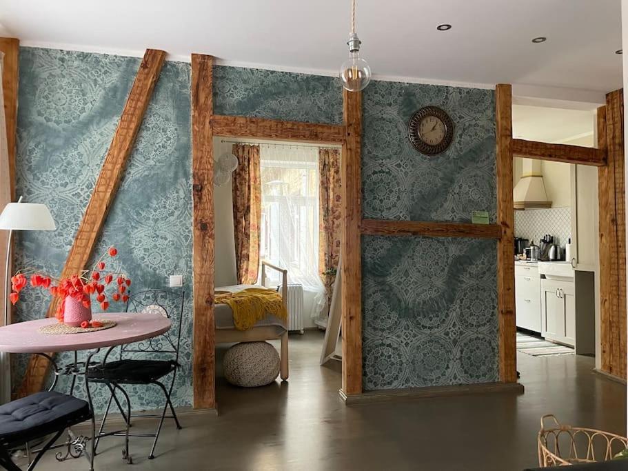 Elegant & 1br W Free Parking - Sleeps 4 * Riga